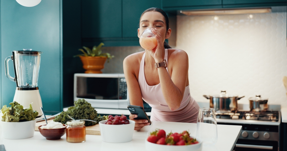 Come fare uno smoothie: 5 ricette ricche di fibre e proteine da preparare subito